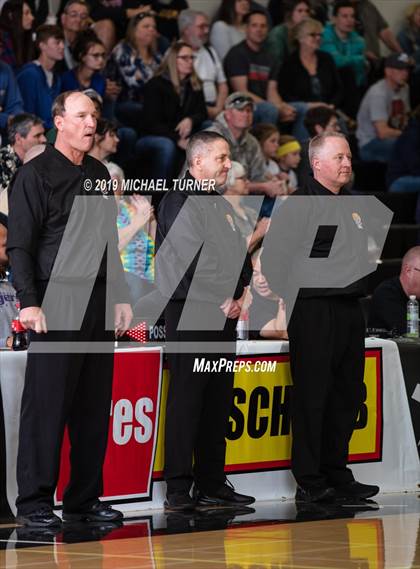 Thumbnail 3 in Willows vs. Lassen (NSCIF D4 Final) photogallery.