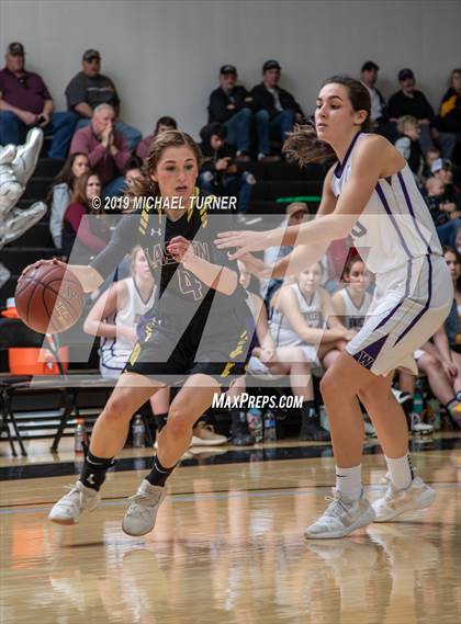 Thumbnail 1 in Willows vs. Lassen (NSCIF D4 Final) photogallery.