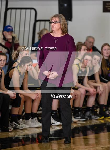 Thumbnail 3 in Willows vs. Lassen (NSCIF D4 Final) photogallery.