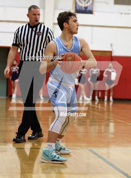 Thumbnail 1 in Iroquois vs. St. Mary's photogallery.