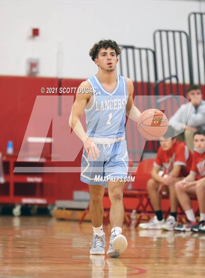 Thumbnail 1 in Iroquois vs. St. Mary's photogallery.