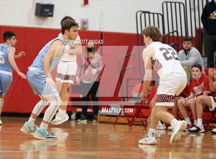 Thumbnail 2 in Iroquois vs. St. Mary's photogallery.