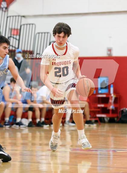 Thumbnail 3 in Iroquois vs. St. Mary's photogallery.