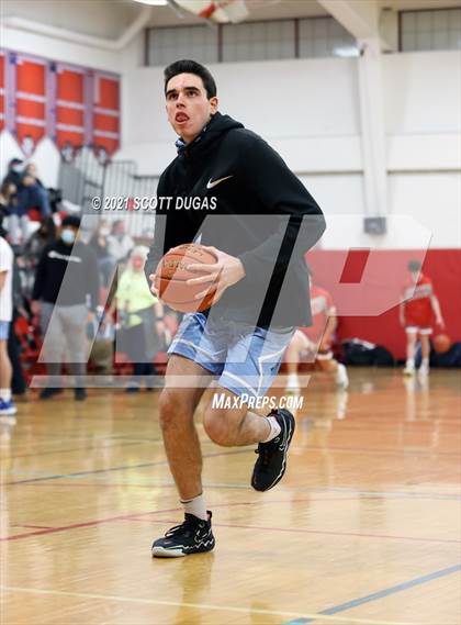 Thumbnail 3 in Iroquois vs. St. Mary's photogallery.