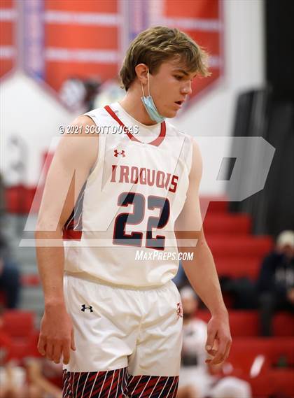 Thumbnail 3 in Iroquois vs. St. Mary's photogallery.