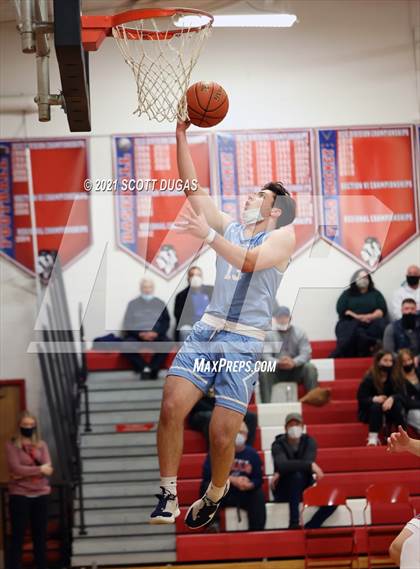 Thumbnail 1 in Iroquois vs. St. Mary's photogallery.