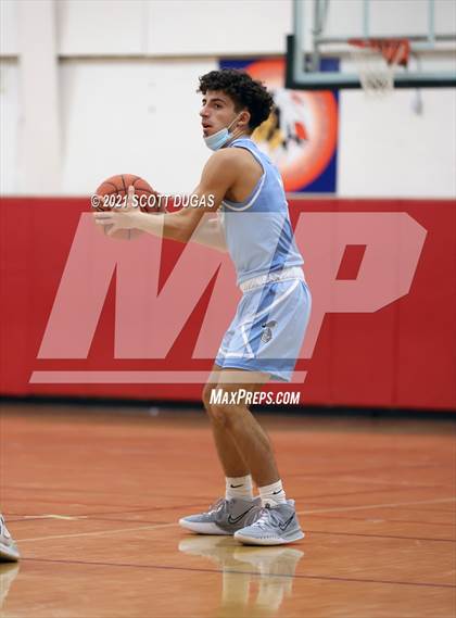 Thumbnail 1 in Iroquois vs. St. Mary's photogallery.