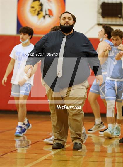 Thumbnail 3 in Iroquois vs. St. Mary's photogallery.