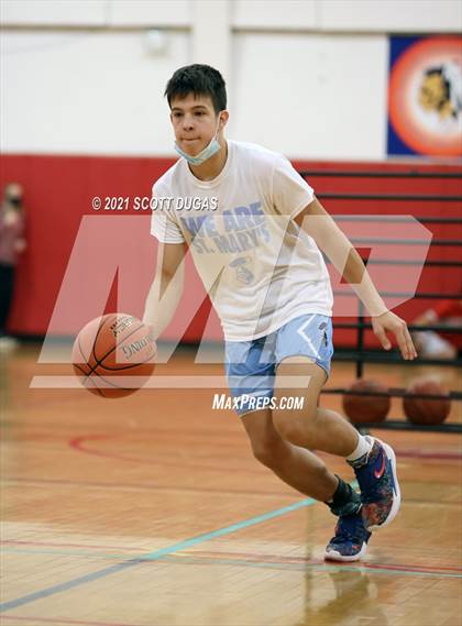 Thumbnail 1 in Iroquois vs. St. Mary's photogallery.