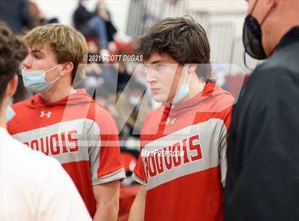 Thumbnail 3 in Iroquois vs. St. Mary's photogallery.