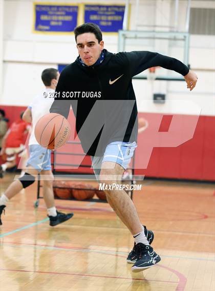Thumbnail 2 in Iroquois vs. St. Mary's photogallery.