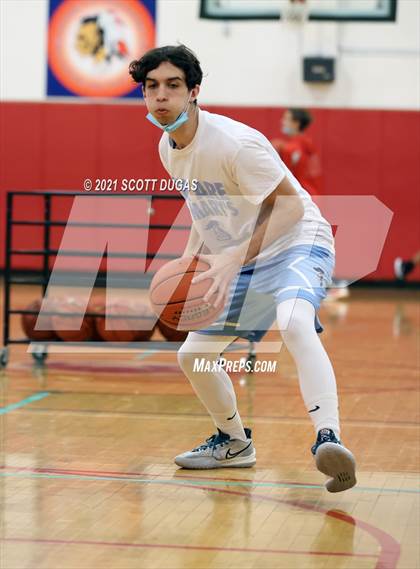 Thumbnail 1 in Iroquois vs. St. Mary's photogallery.