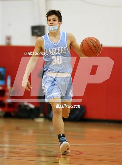 Thumbnail 2 in Iroquois vs. St. Mary's photogallery.