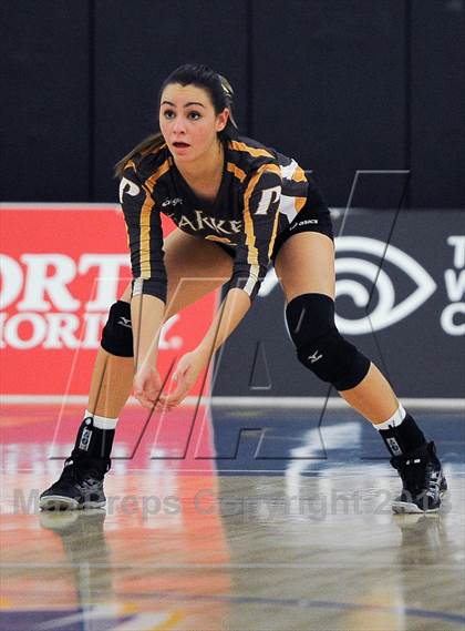 Thumbnail 3 in Parker vs. Menlo (CIF State D4 Final) photogallery.