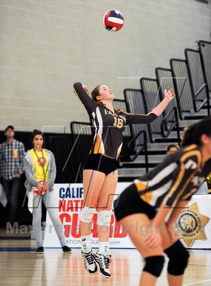 Thumbnail 2 in Parker vs. Menlo (CIF State D4 Final) photogallery.