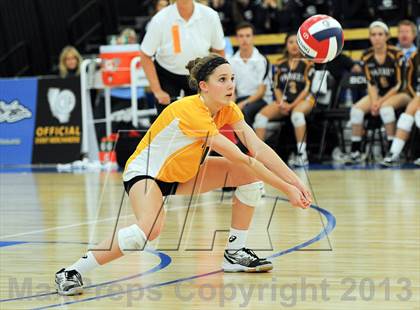 Thumbnail 3 in Parker vs. Menlo (CIF State D4 Final) photogallery.