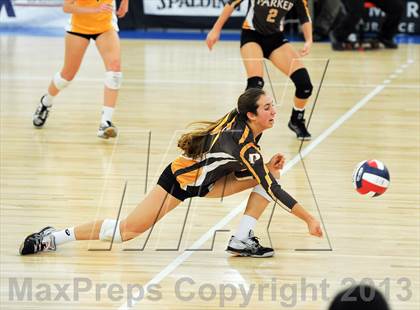Thumbnail 3 in Parker vs. Menlo (CIF State D4 Final) photogallery.