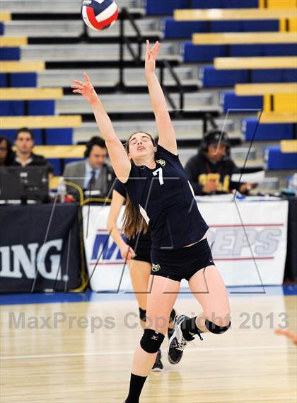 Thumbnail 3 in Parker vs. Menlo (CIF State D4 Final) photogallery.