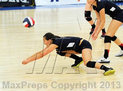 Thumbnail 3 in Parker vs. Menlo (CIF State D4 Final) photogallery.