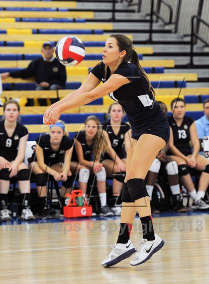 Thumbnail 1 in Parker vs. Menlo (CIF State D4 Final) photogallery.