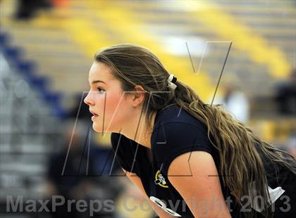 Thumbnail 1 in Parker vs. Menlo (CIF State D4 Final) photogallery.