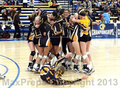 Thumbnail 1 in Parker vs. Menlo (CIF State D4 Final) photogallery.