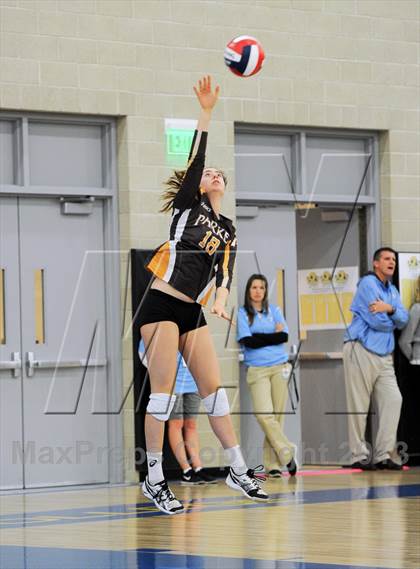 Thumbnail 3 in Parker vs. Menlo (CIF State D4 Final) photogallery.