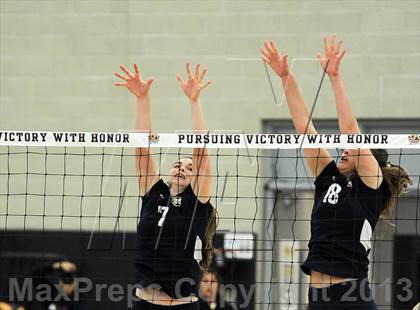 Thumbnail 1 in Parker vs. Menlo (CIF State D4 Final) photogallery.