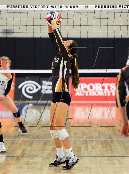 Thumbnail 1 in Parker vs. Menlo (CIF State D4 Final) photogallery.