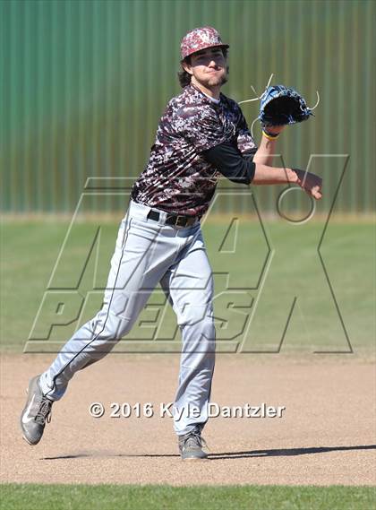 Thumbnail 2 in Whitesboro vs Paradise (Pottsboro Varsity Tournament) photogallery.