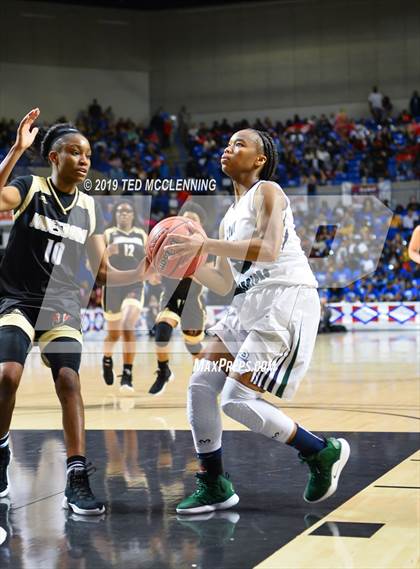 Thumbnail 1 in Little Rock Christian Academy vs Jonesboro (AAA 5A Final) photogallery.