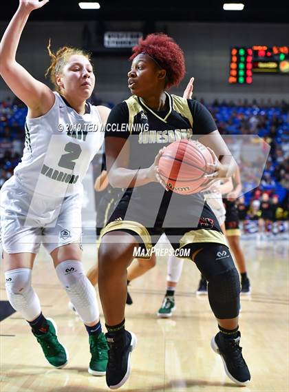 Thumbnail 1 in Little Rock Christian Academy vs Jonesboro (AAA 5A Final) photogallery.