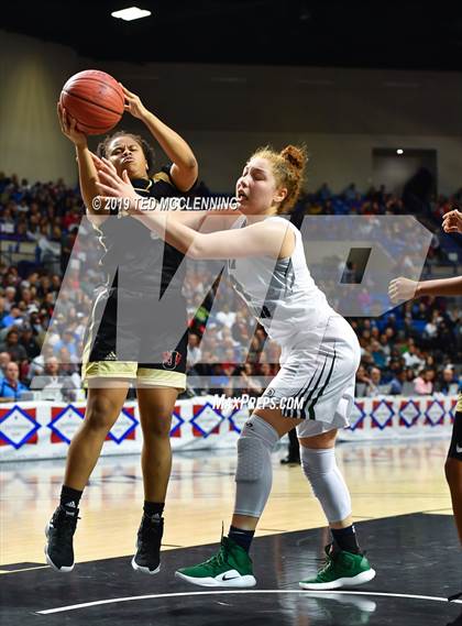 Thumbnail 1 in Little Rock Christian Academy vs Jonesboro (AAA 5A Final) photogallery.