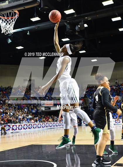Thumbnail 1 in Little Rock Christian Academy vs Jonesboro (AAA 5A Final) photogallery.
