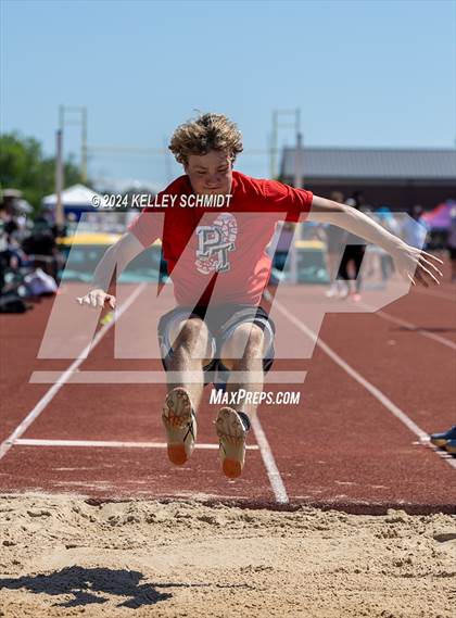 Thumbnail 3 in OSSAA 3A/4A OBU-Shawnee Regional (Field Events) photogallery.