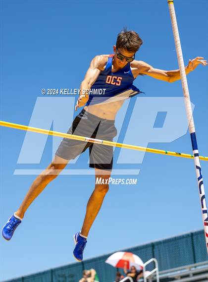 Thumbnail 1 in OSSAA 3A/4A OBU-Shawnee Regional (Field Events) photogallery.