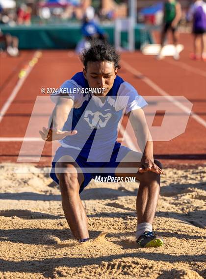 Thumbnail 3 in OSSAA 3A/4A OBU-Shawnee Regional (Field Events) photogallery.