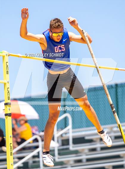 Thumbnail 1 in OSSAA 3A/4A OBU-Shawnee Regional (Field Events) photogallery.