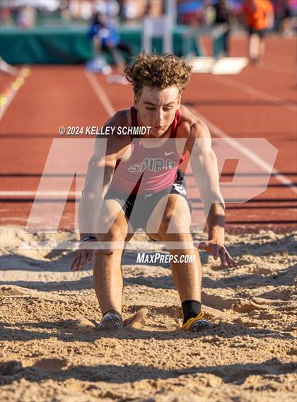 Thumbnail 2 in OSSAA 3A/4A OBU-Shawnee Regional (Field Events) photogallery.