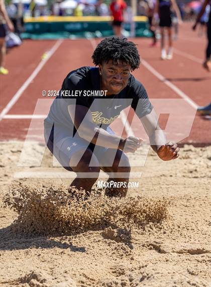 Thumbnail 3 in OSSAA 3A/4A OBU-Shawnee Regional (Field Events) photogallery.