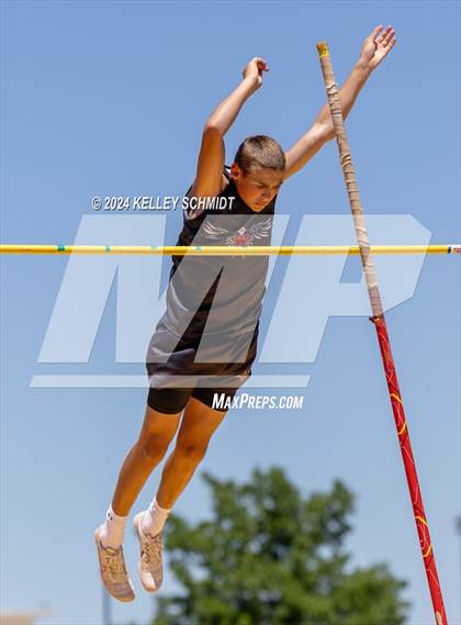 Thumbnail 1 in OSSAA 3A/4A OBU-Shawnee Regional (Field Events) photogallery.