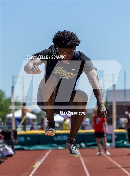 Thumbnail 3 in OSSAA 3A/4A OBU-Shawnee Regional (Field Events) photogallery.