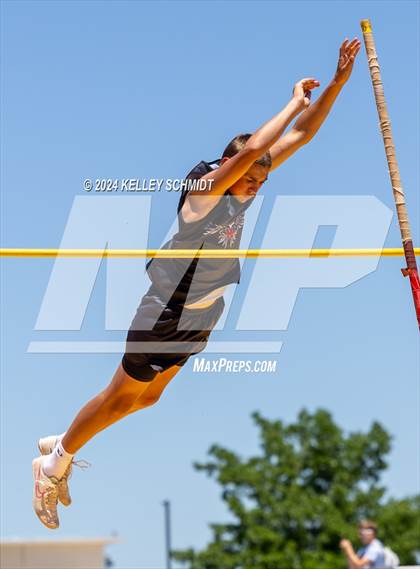 Thumbnail 2 in OSSAA 3A/4A OBU-Shawnee Regional (Field Events) photogallery.