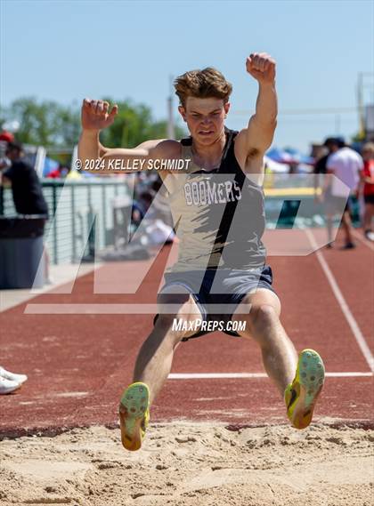 Thumbnail 3 in OSSAA 3A/4A OBU-Shawnee Regional (Field Events) photogallery.