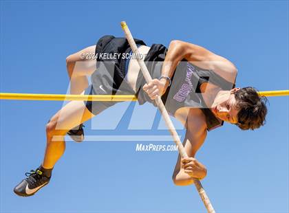 Thumbnail 1 in OSSAA 3A/4A OBU-Shawnee Regional (Field Events) photogallery.