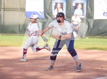 Thumbnail 1 in De La Salle @ Ursuline Academy (LHSAA 3A/4A Regional Playoff) photogallery.