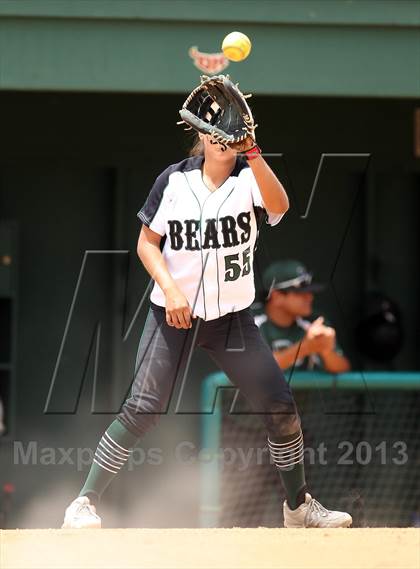 Thumbnail 1 in Northridge Academy vs. Port of Los Angeles (CIF LACS Small Schools Final) photogallery.