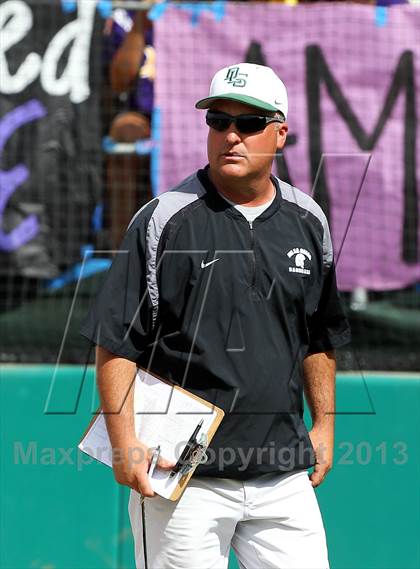 Thumbnail 3 in De La Salle vs. Amador Valley (CIF NCS D1 Final) photogallery.