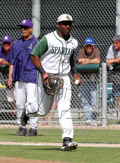 Thumbnail 1 in De La Salle vs. Amador Valley (CIF NCS D1 Final) photogallery.