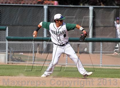 Thumbnail 2 in De La Salle vs. Amador Valley (CIF NCS D1 Final) photogallery.